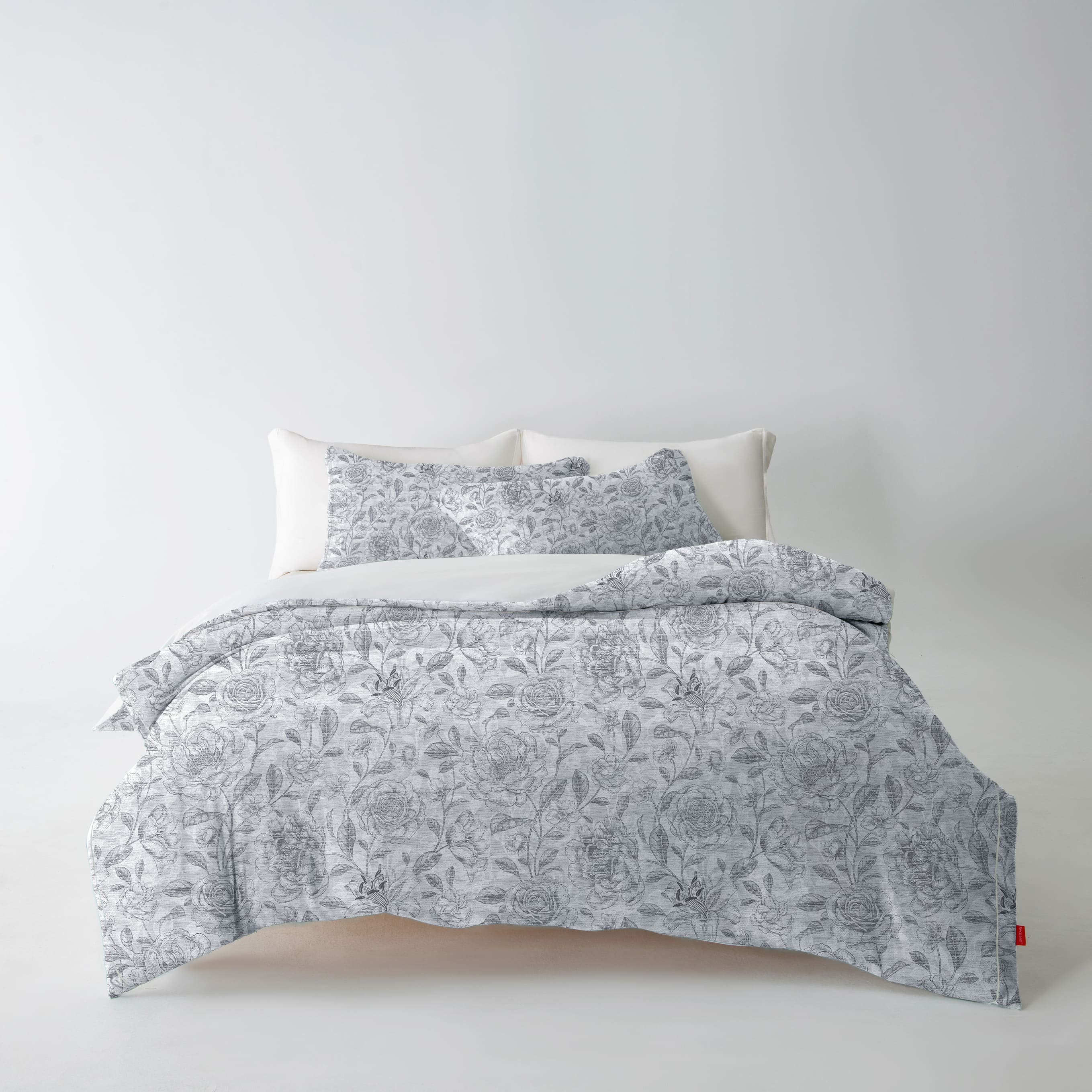 Easy to Use Duvet Cover Set · Rose Garden