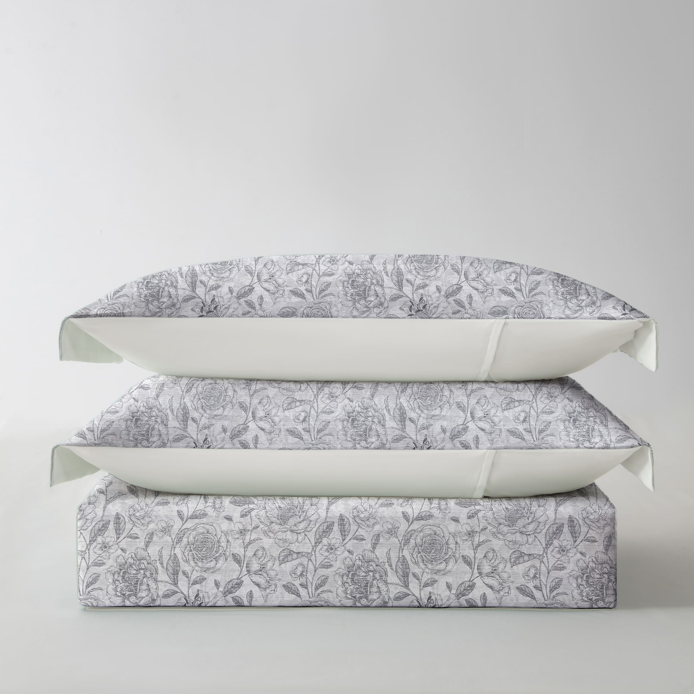 Easy to Use Duvet Cover Set · Rose Garden