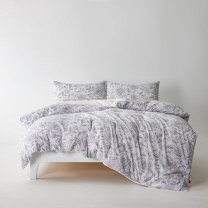 Easy to Use Duvet Cover Set · Rose Garden