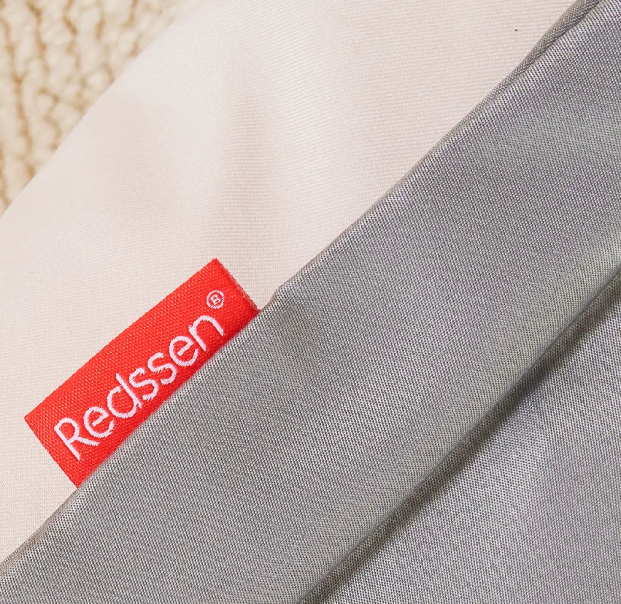 redssen-duvet-cover-set-logo